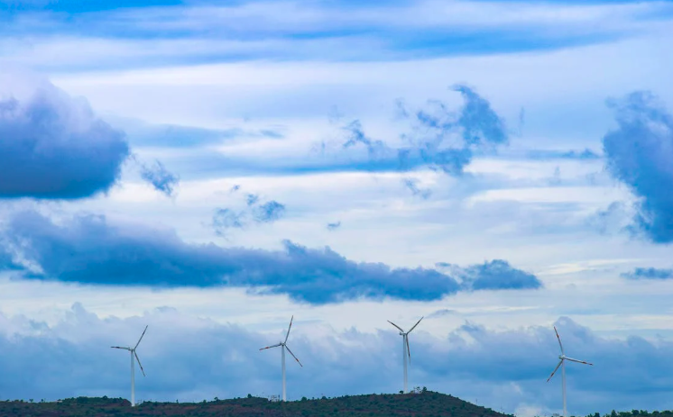 Adani Green frôle la perte au troisième trimestre