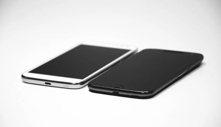 Redémarrer son smartphone une fois par semaine, un geste simple qui peut tout changer